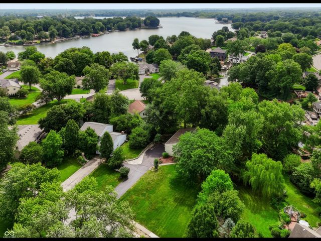 5830 Elderberry Road, Noblesville, IN 46062
