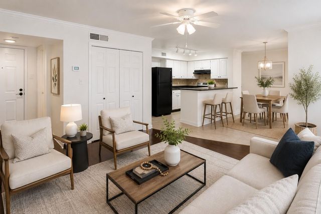 2300 Old Spanish Trail 1001, Houston, TX 77054