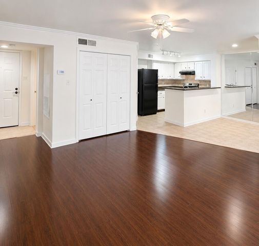 2300 Old Spanish Trail 1001, Houston, TX 77054