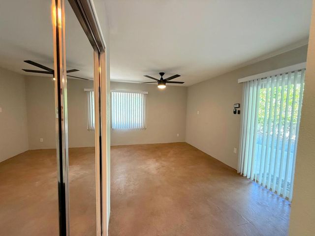 690 S Calle Palo Fierro, Palm Springs, CA 92264