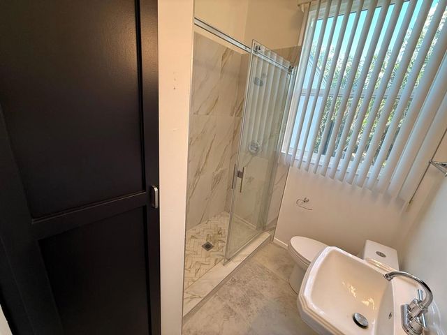 690 S Calle Palo Fierro, Palm Springs, CA 92264