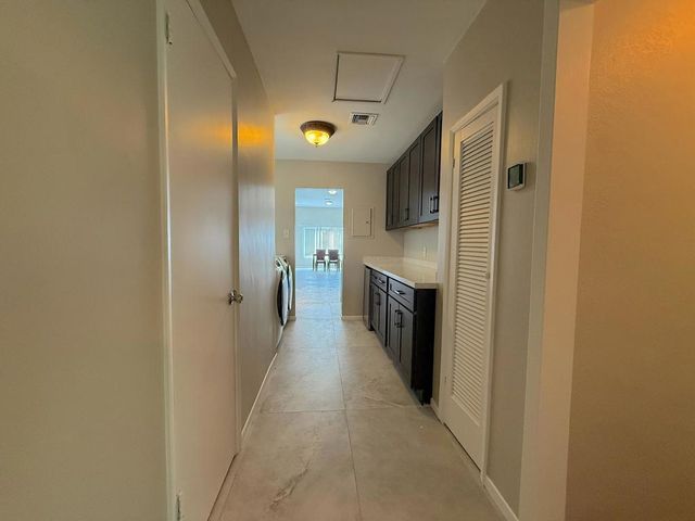 690 S Calle Palo Fierro, Palm Springs, CA 92264