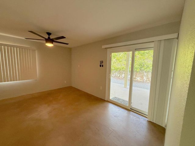 690 S Calle Palo Fierro, Palm Springs, CA 92264