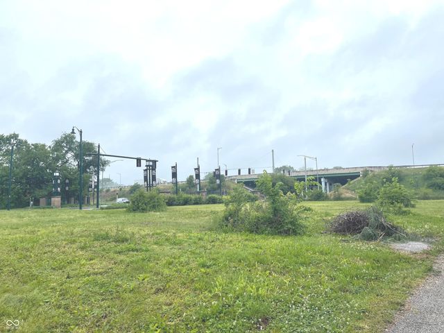 358 W 29th Street, Indianapolis, IN 46208