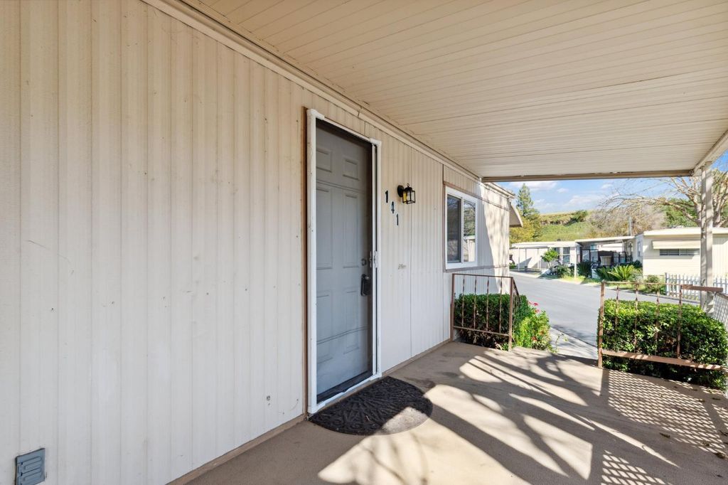 Image 2 of property listing at 9360 N Blackstone Avenue # 141, Fresno, CA 93720