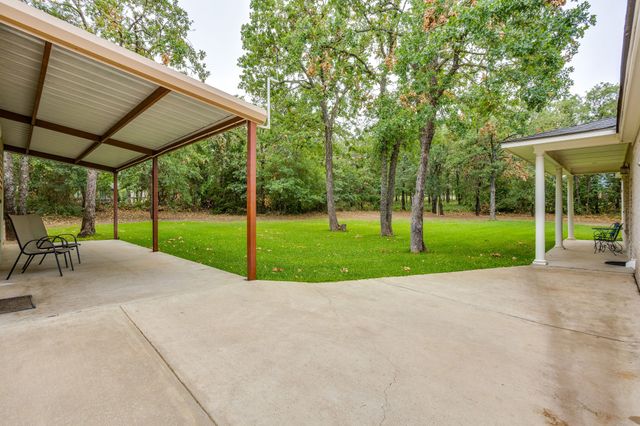 263 Oak Creek Circle, Springtown, TX 76082