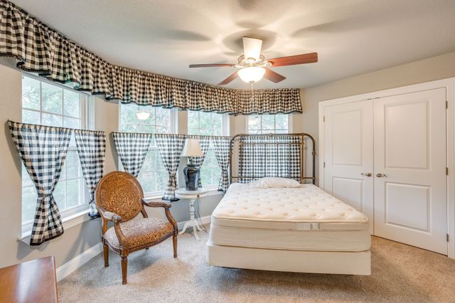 263 Oak Creek Circle, Springtown, TX 76082