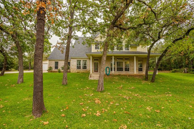 263 Oak Creek Circle, Springtown, TX 76082