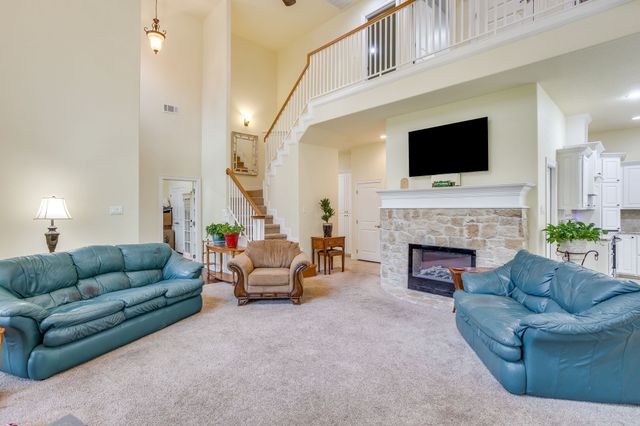 263 Oak Creek Circle, Springtown, TX 76082