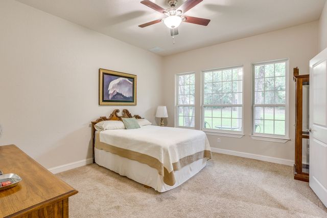263 Oak Creek Circle, Springtown, TX 76082