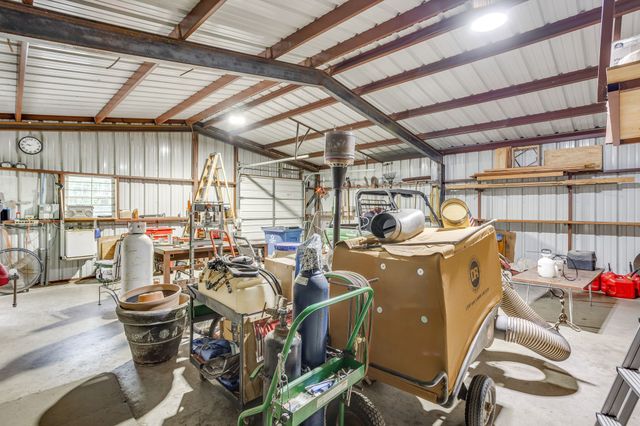 263 Oak Creek Circle, Springtown, TX 76082