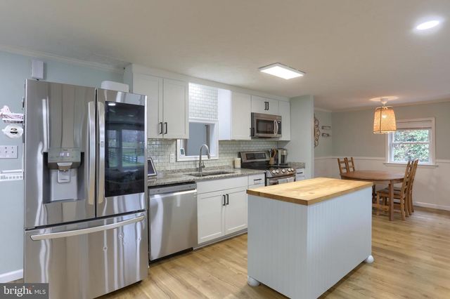 950 N MILL ST, Lebanon, PA 17046