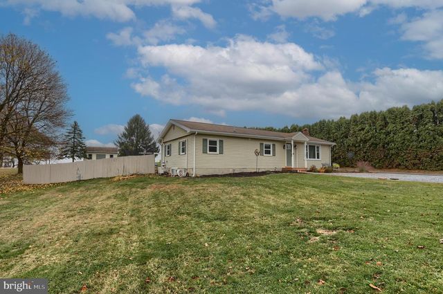 950 N MILL ST, Lebanon, PA 17046