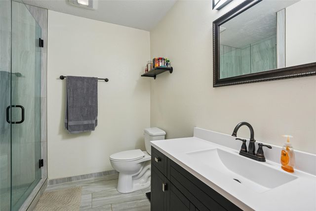 1419 Sunrise Drive, Knoxville, IA 50138