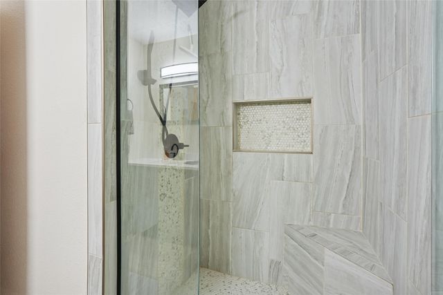 1419 Sunrise Drive, Knoxville, IA 50138