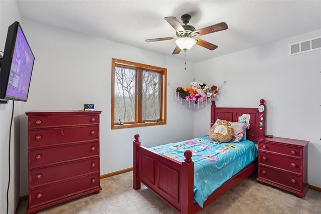 1419 Sunrise Drive, Knoxville, IA 50138