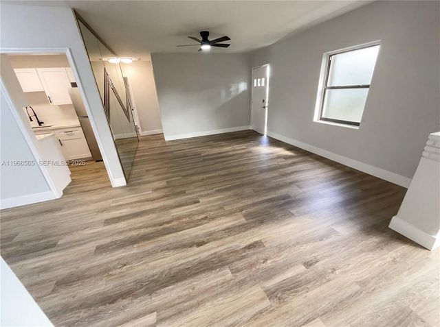 941 Jann Ave, Opa-locka, FL 33054