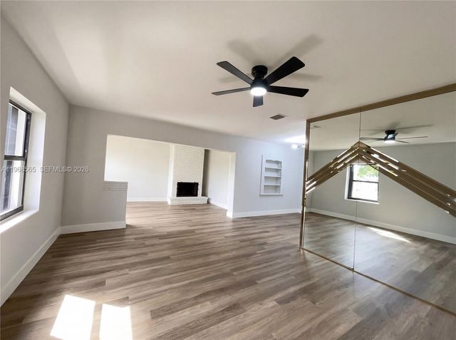 941 Jann Ave, Opa-locka, FL 33054