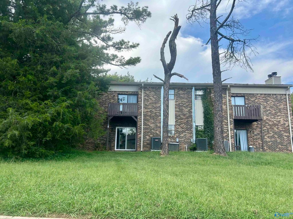 4922 NW Cotton Row B, Huntsville, AL 35816