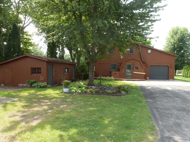 3554 Miller Road, Bay City, MI 48706