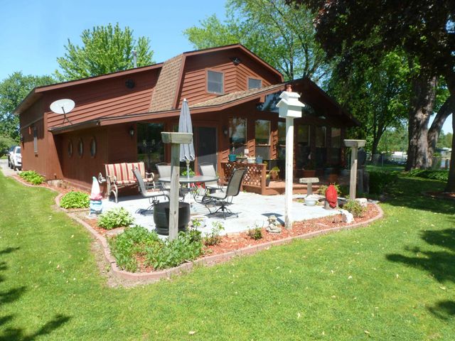 3554 Miller Road, Bay City, MI 48706
