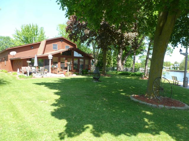 3554 Miller Road, Bay City, MI 48706