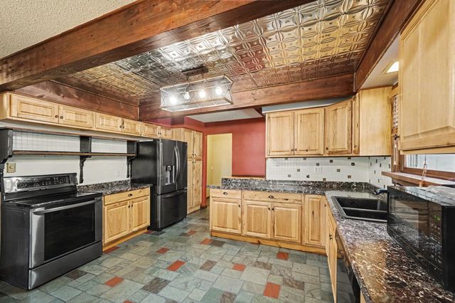 3554 Miller Road, Bay City, MI 48706