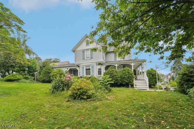 25 E Munson Ave, Dover Town, NJ 07801