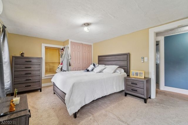 25 E Munson Ave, Dover Town, NJ 07801