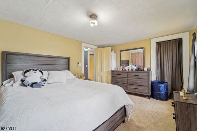 25 E Munson Ave, Dover Town, NJ 07801