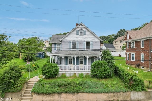 25 E Munson Ave, Dover Town, NJ 07801