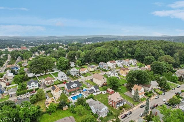 25 E Munson Ave, Dover Town, NJ 07801