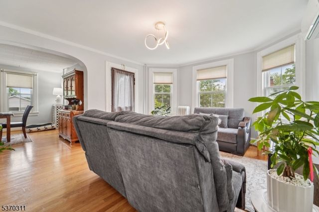 25 E Munson Ave, Dover Town, NJ 07801