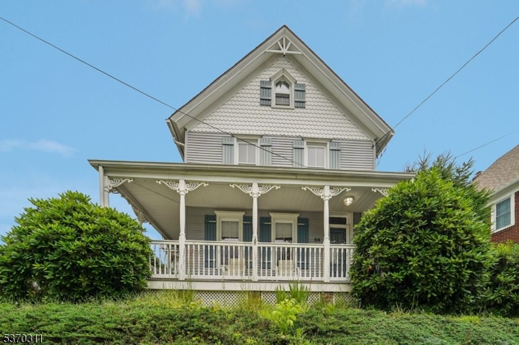 25 E Munson Ave, Dover Town, NJ 07801