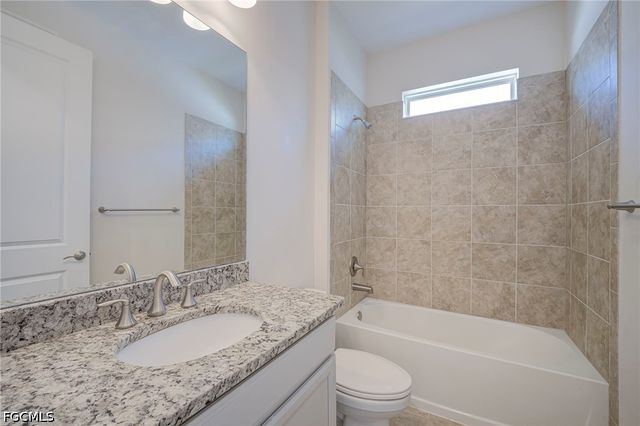 18217 Everson Miles CIR, North Fort Myers, FL 33917