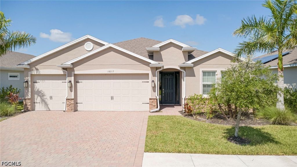 18217 Everson Miles CIR, North Fort Myers, FL 33917