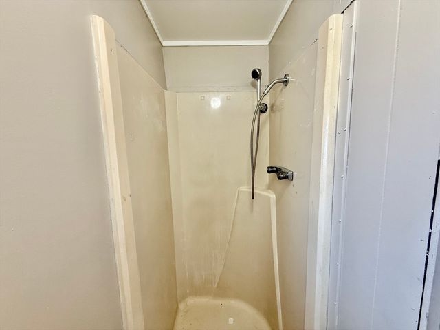 141 Edbert St, Chicopee, MA 01020