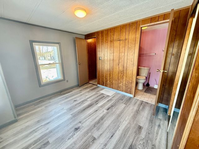 141 Edbert St, Chicopee, MA 01020