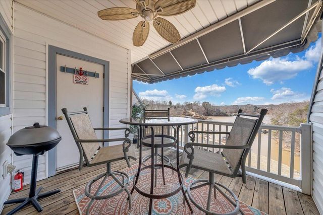 1089 Bluewater Dr Unit 411, Moneta, VA 24121