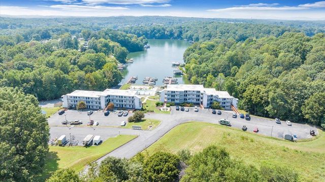 1089 Bluewater Dr Unit 411, Moneta, VA 24121