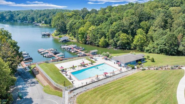 1089 Bluewater Dr Unit 411, Moneta, VA 24121