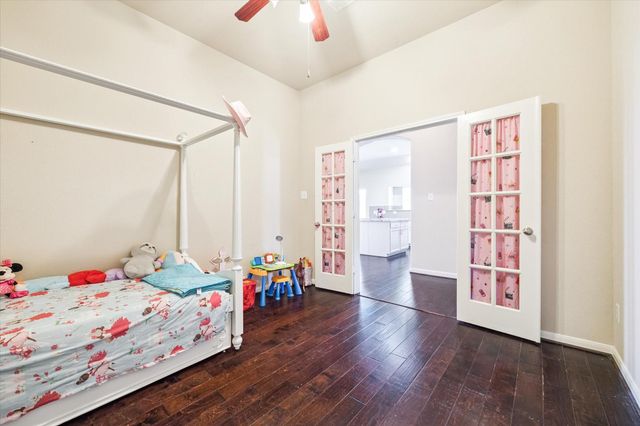 7304 Valentine Lane, Pearland, TX 77584