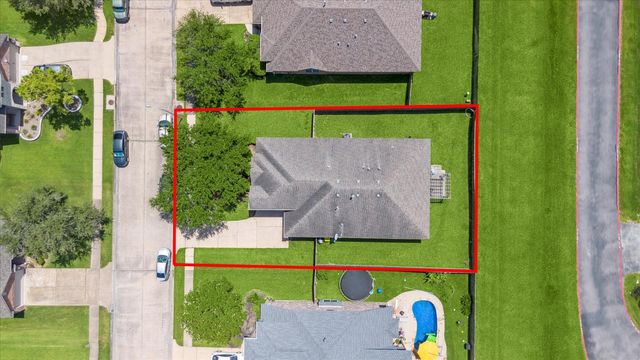 7304 Valentine Lane, Pearland, TX 77584
