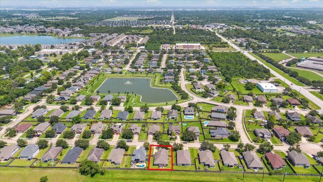 7304 Valentine Lane, Pearland, TX 77584