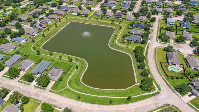 7304 Valentine Lane, Pearland, TX 77584