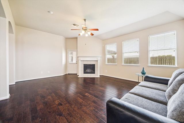 7304 Valentine Lane, Pearland, TX 77584