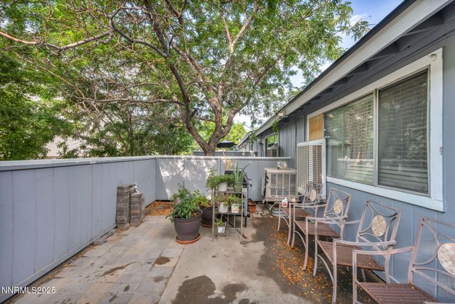 1529 E Long Street, Carson City, NV 89706