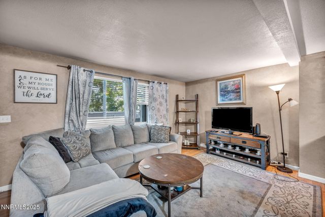1529 E Long Street, Carson City, NV 89706