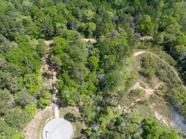 1 Sandstone Lane, Huntsville, TX 77340