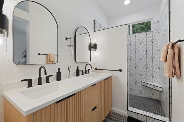 2615 Magnolia Ct, Lodi, CA 95242